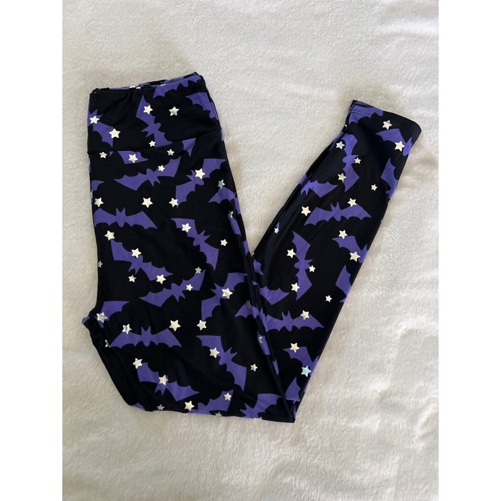 NWOT LuLaRoe Leggings with Purple and Black Bat Design